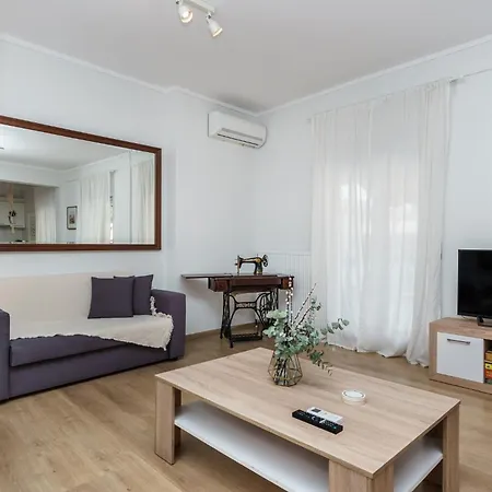 Spacious Family With Large Terrace - Center, Quiet Area Apartment Thessaloniki