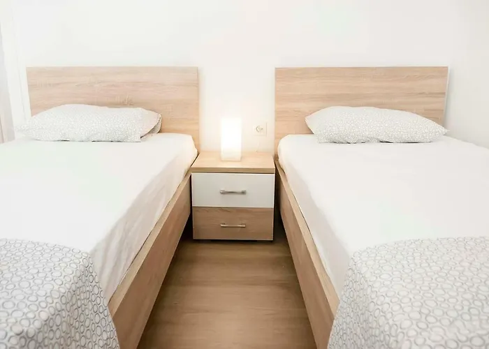 Spacious Family Apartment With Large Terrace - City Center, Quiet Area * Saloniki